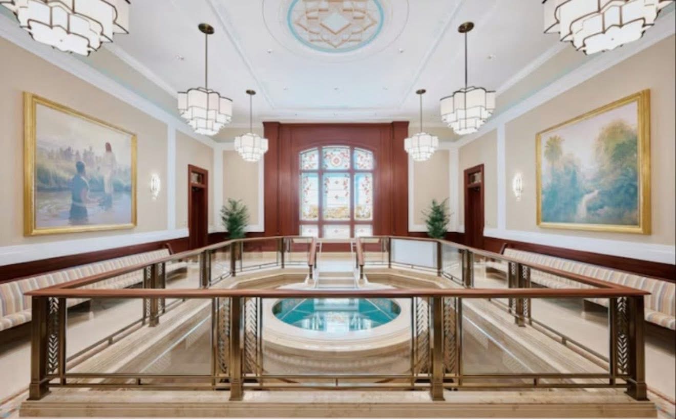 LDS Templae News Presents the House of the Lord Farmington New Mexico Temple