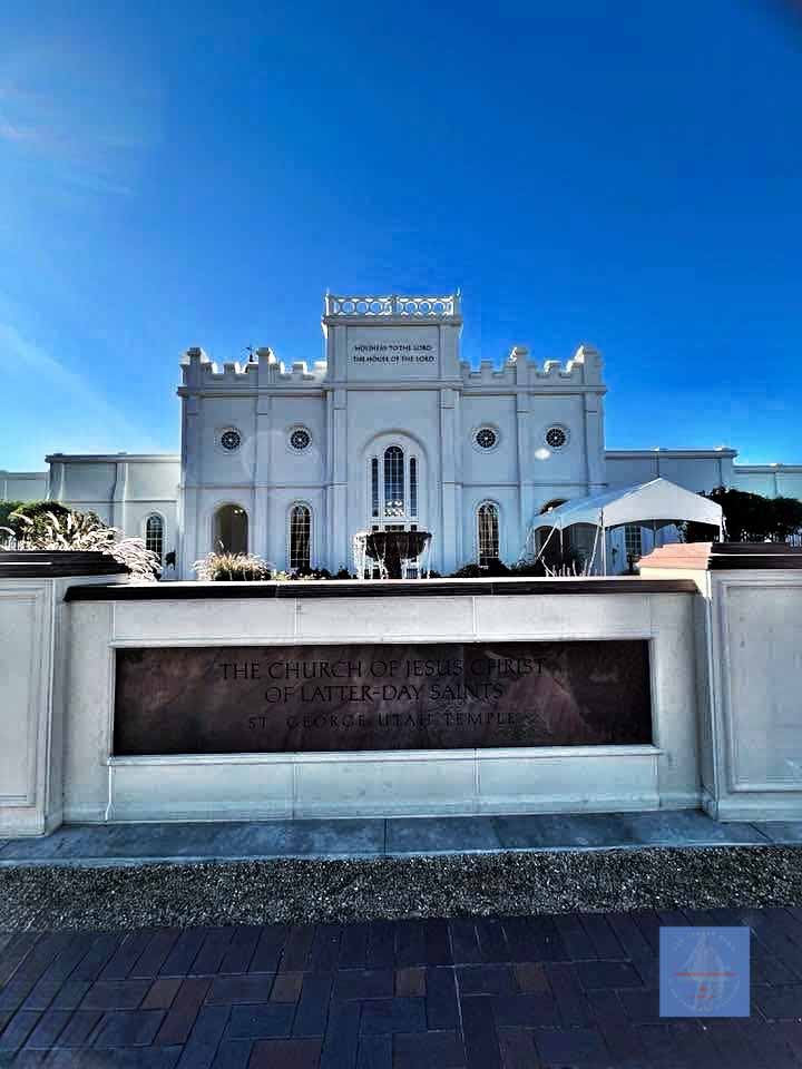 St. George Utah Temple sits at 175 feet
