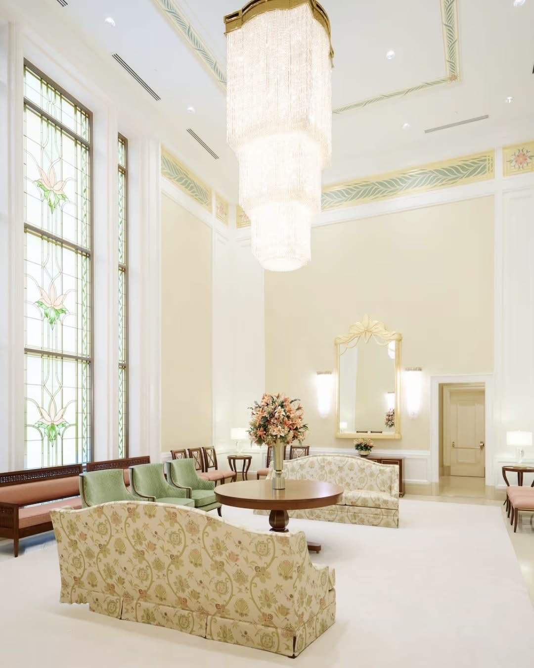 Celestial room in the Alabang Philippines Temple