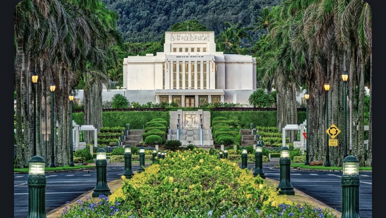 Laie Hawaii Temple Photography by LDS Temple News