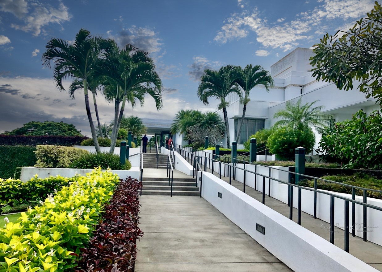 Media of the Laie Hawaii Temple by LDS Temple News