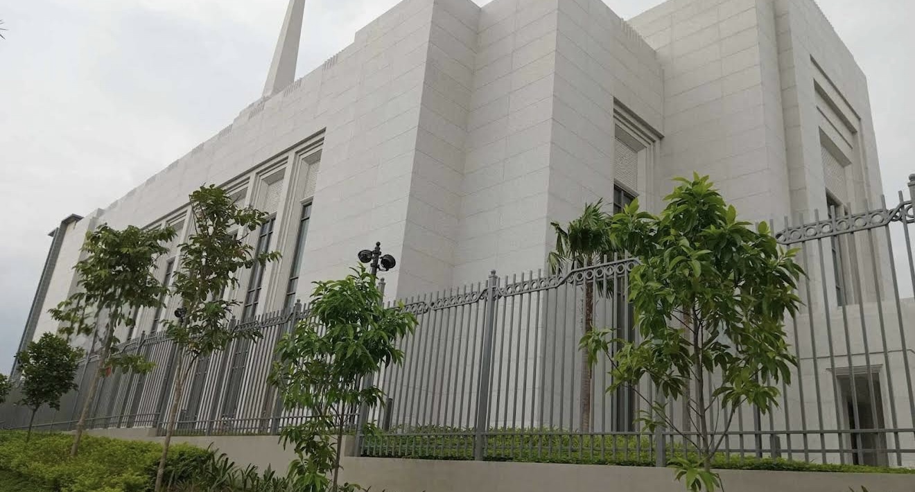 Visit the Alabang Philippines Temple by LDS Temple News