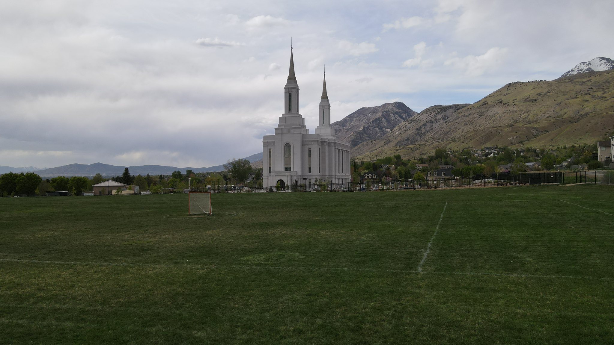 We finally have the official open house and dedication dates for the Lindon Temple Open house