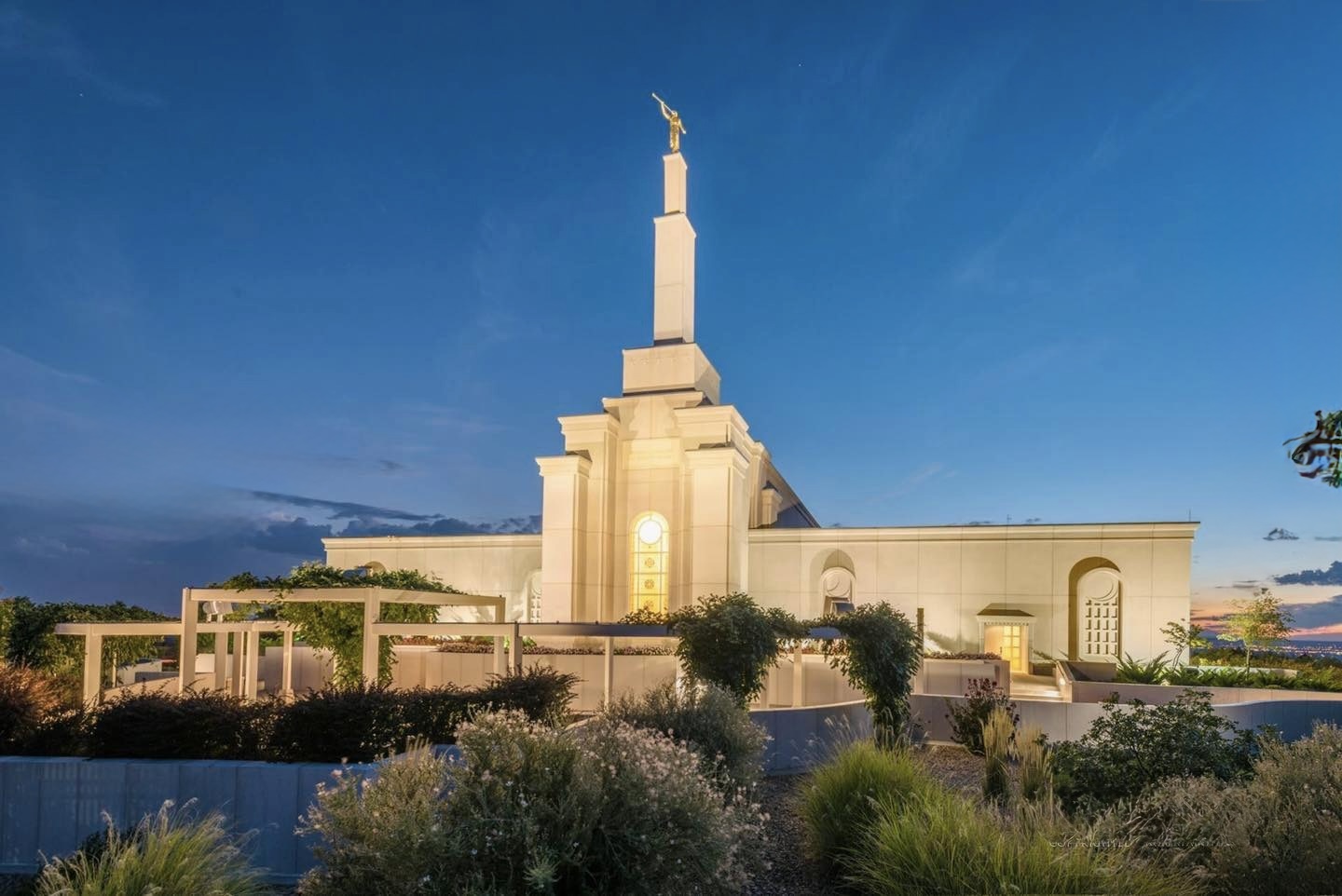 Visit the Albuquerque New Mexico Temple by LDS Temple News