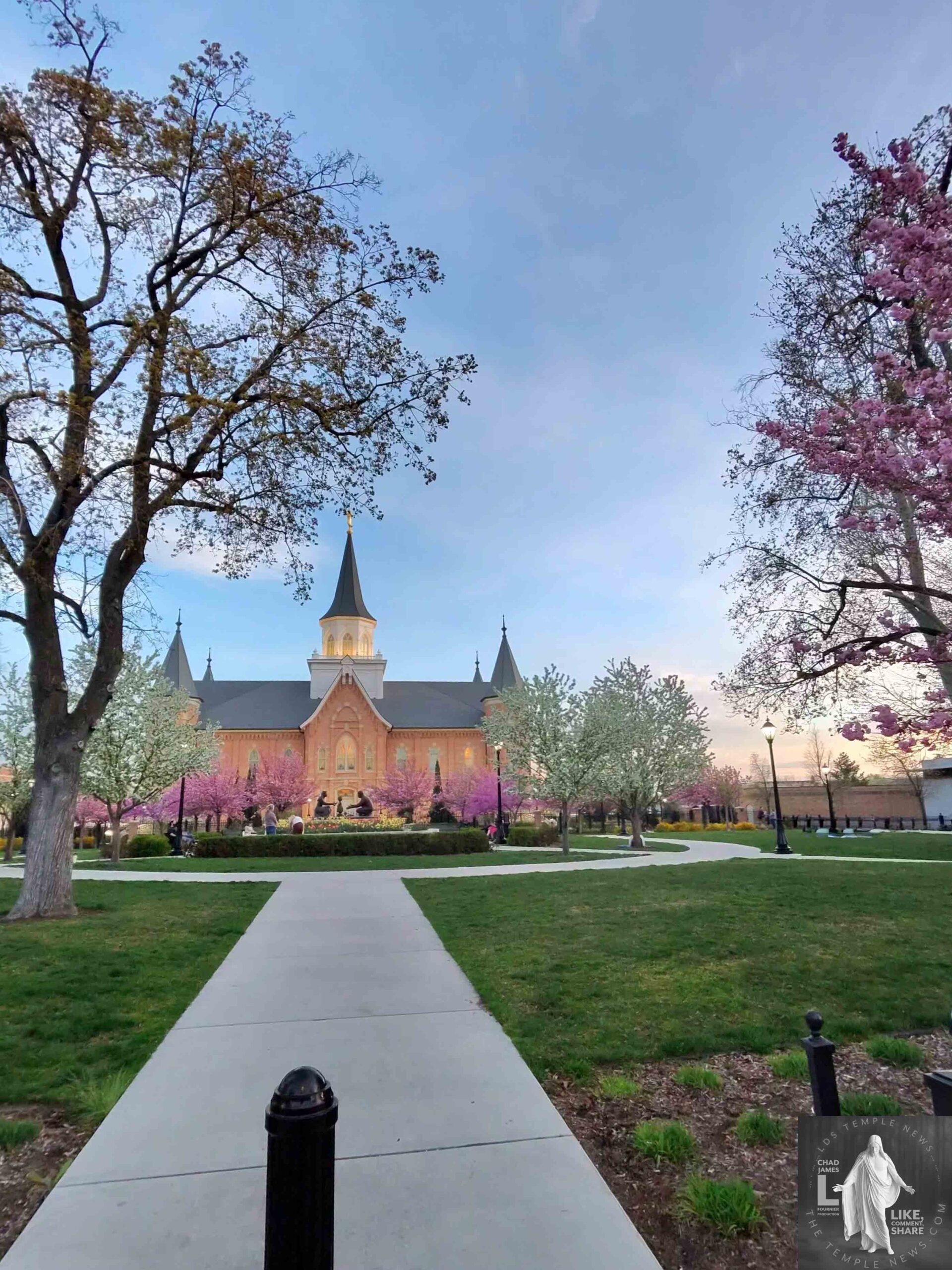 After a devastating fire in 2010, many thought the Provo Tabernacle was lost forever—yet it rose again as a beautiful temple. A true symbol of rebirth Provo City Center Temple