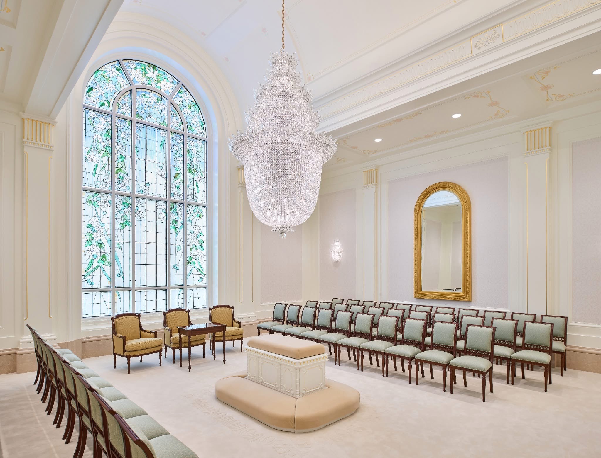 Lindon Utah Temple Sealing Room
