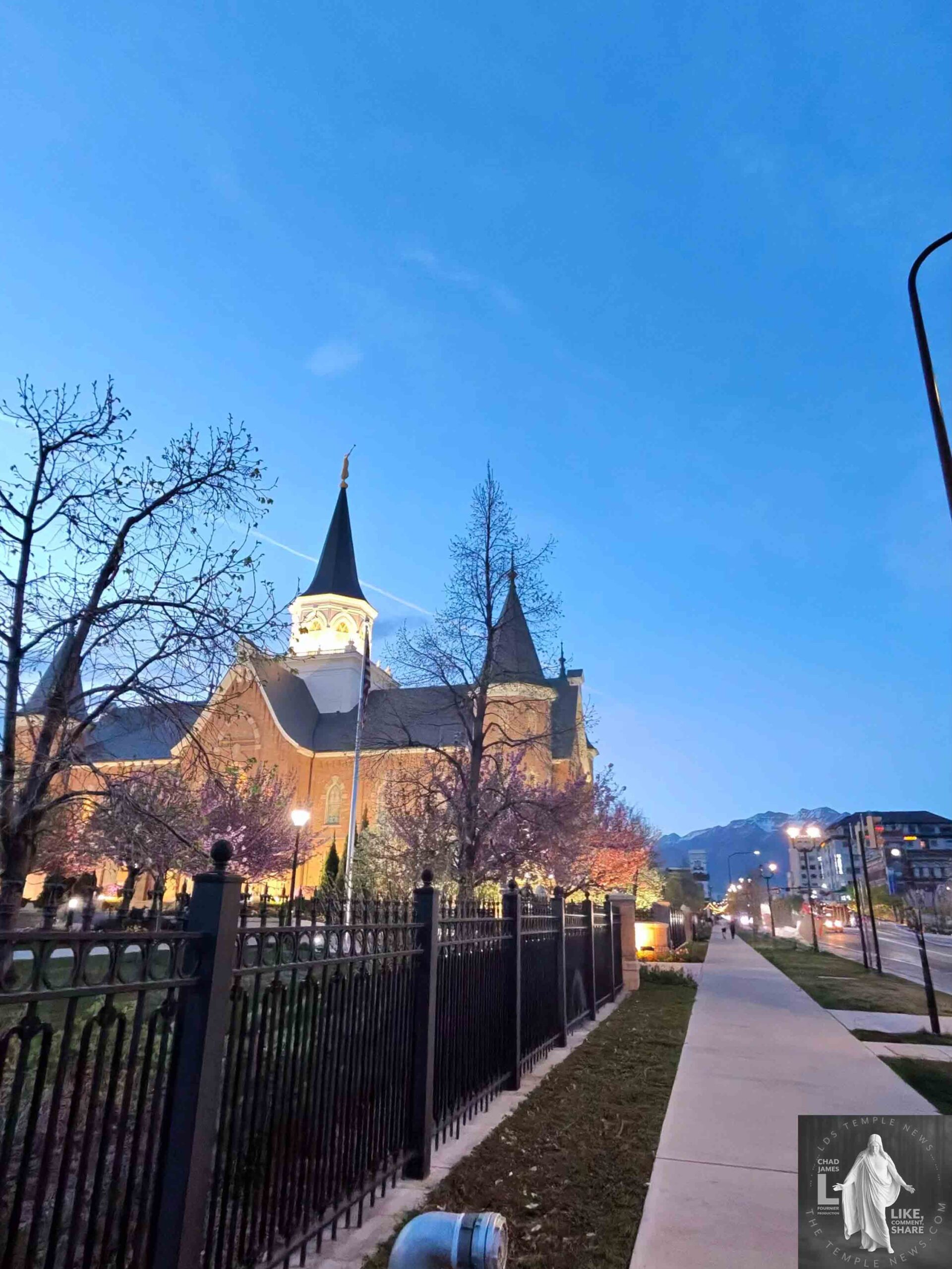 The Provo City Center Temple is located near the Provo River and the Provo River Trail, making it a great spot for a walk or bike ride