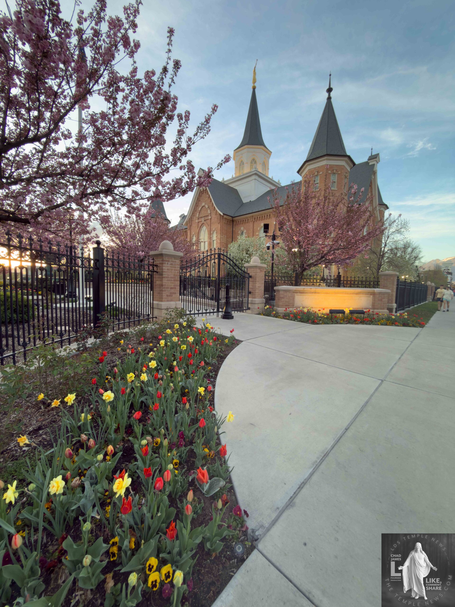 The Provo City Center Temple 's design is inspired by the original Nauvoo Temple, with a beautiful mix of Gothic and classical styles.