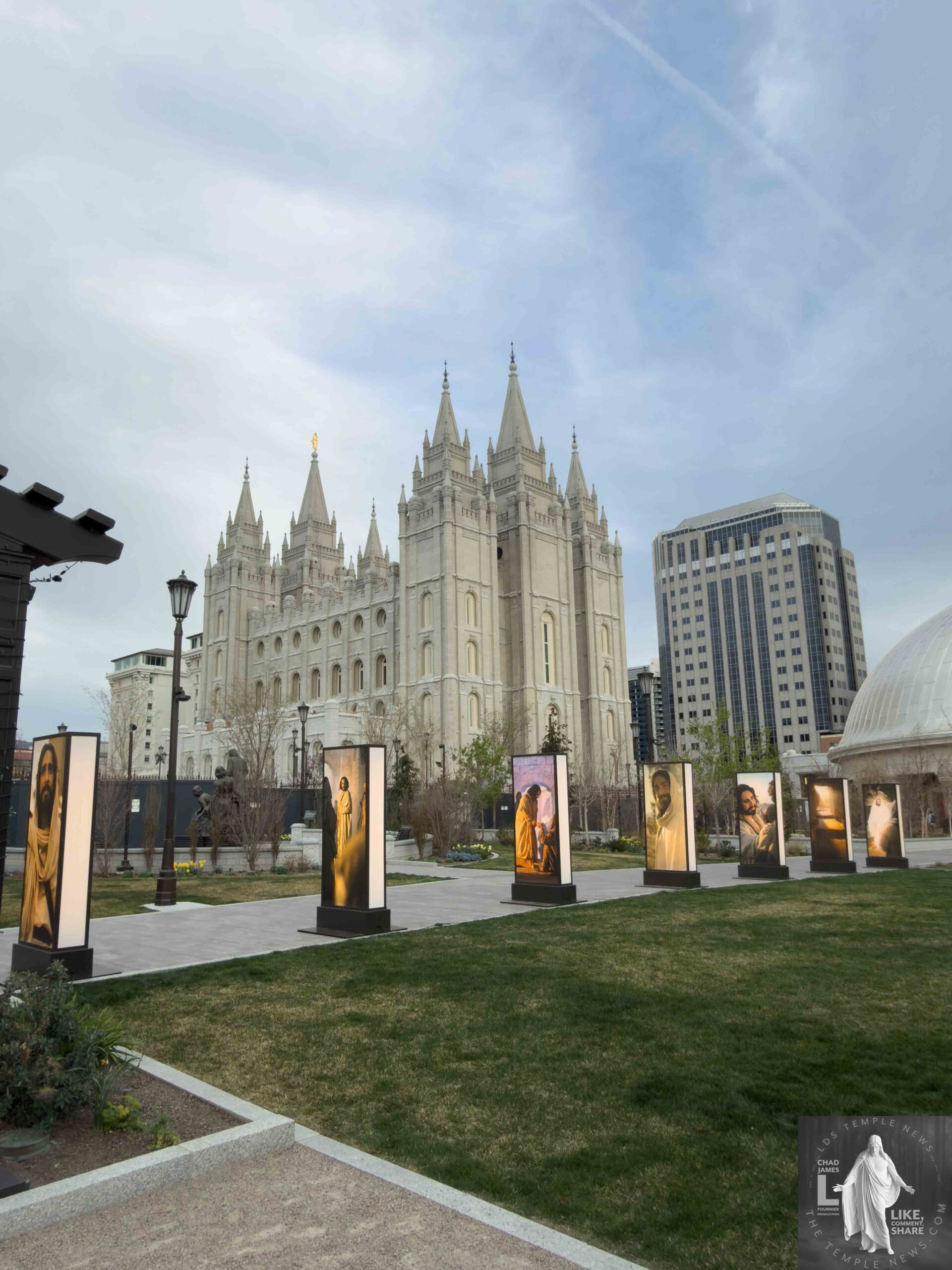 Visiting Historic Temple Square Open House
