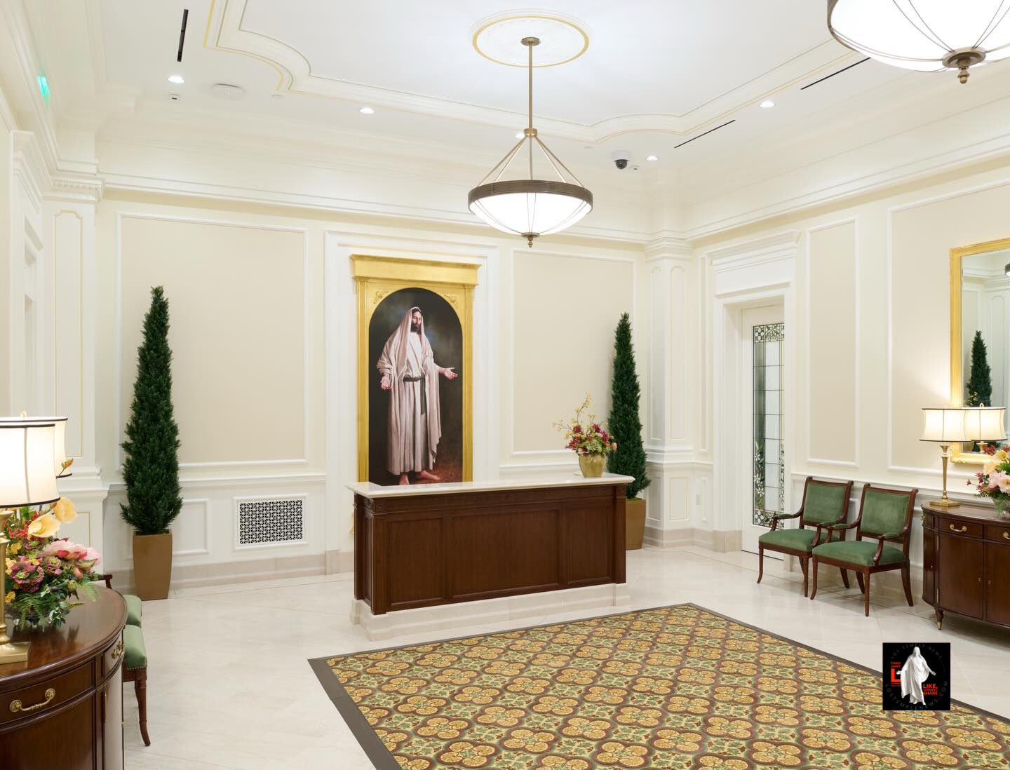 See the Recommend Desk Replica at Temple Square Visitor Center