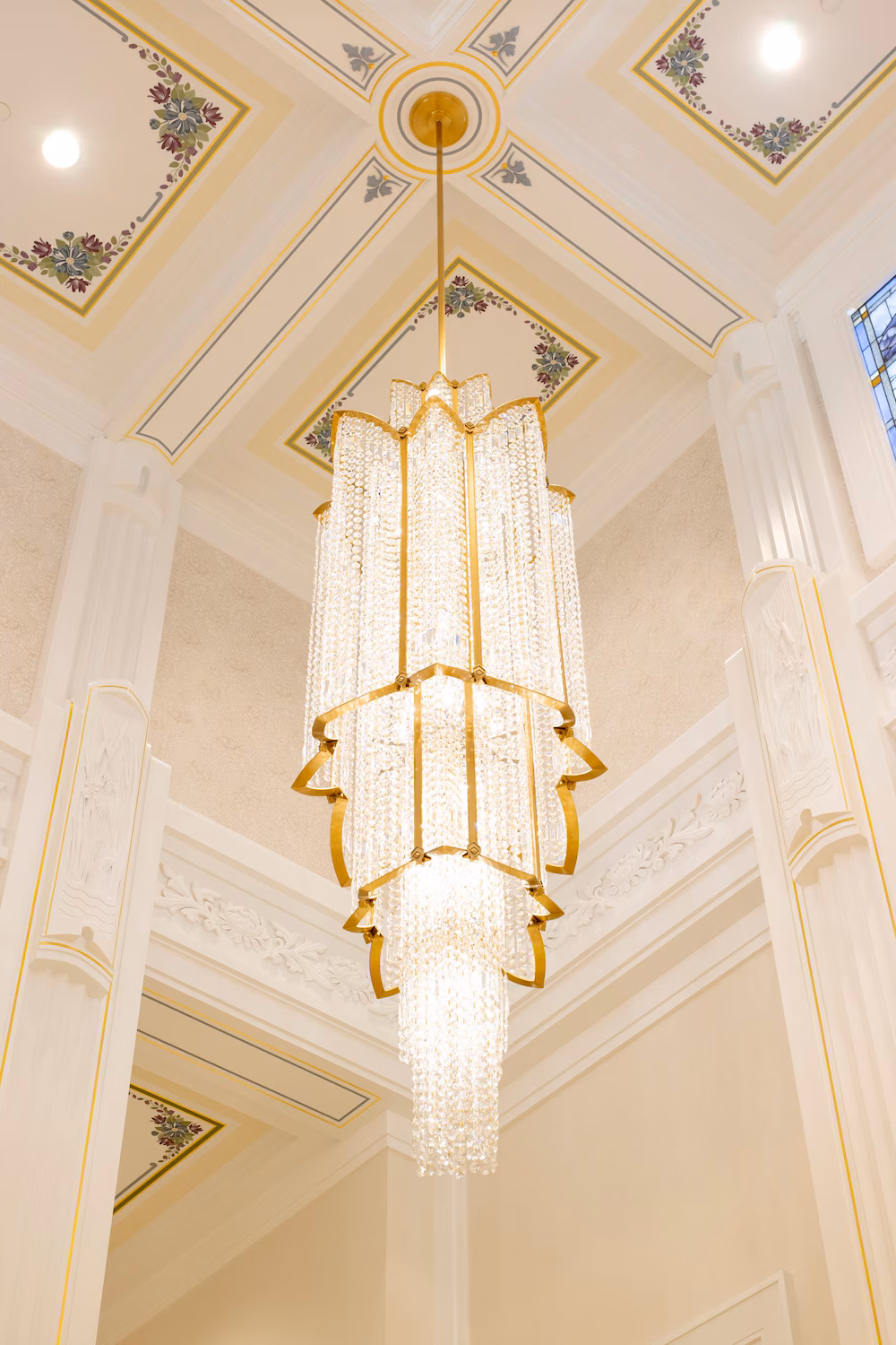 Chandelier in the Saratoga Springs Utah Temple