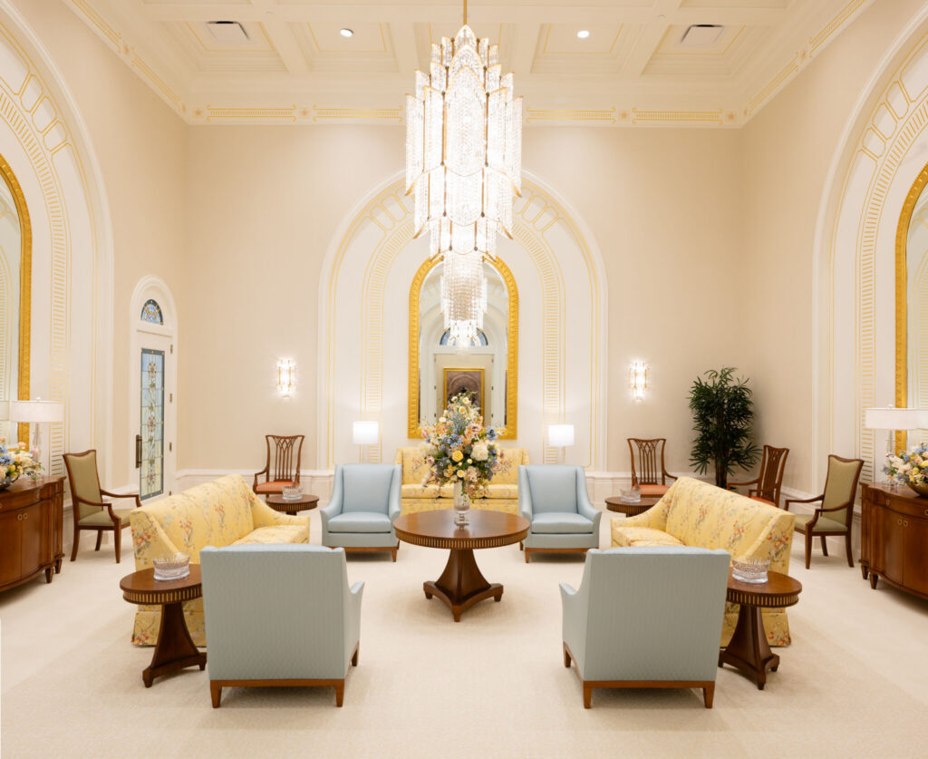 The celestial room of the Modesto California Temple